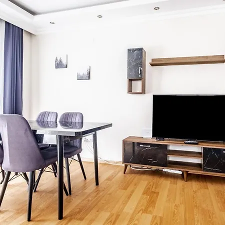 Flat In Maltepe With Balcony Near Shopping Malls