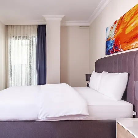 Apartment Flat In Maltepe With Balcony Near Shopping Malls *