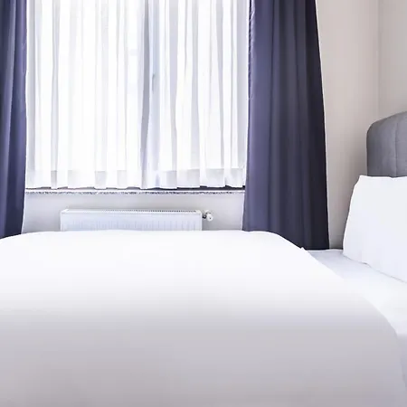 Apartment Flat In Maltepe With Balcony Near Shopping Malls